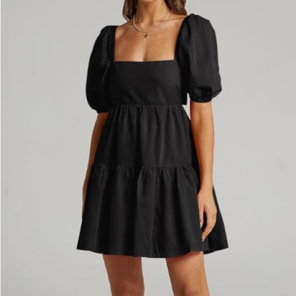 Classic Black Square-Neck Puff Sleeve Tie Back Dress - Picture 4 of 6